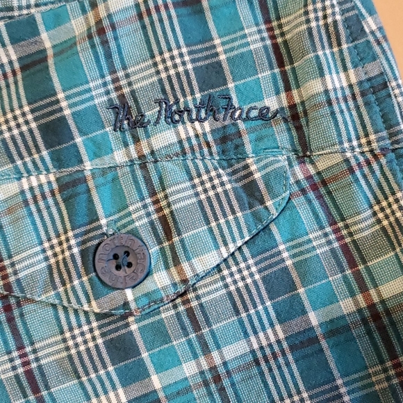 The North Face Shorts - Picture 3 of 5